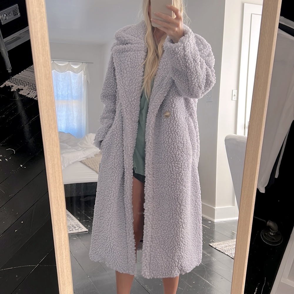 NWT Gertrude Long Teddy Coat. Size small. Lavender.